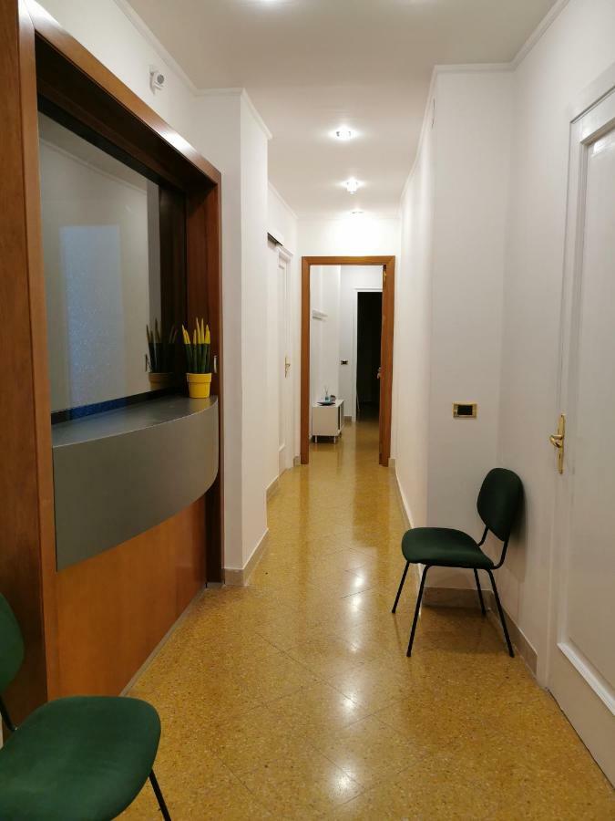 Elera Holiday Apartment Палермо Экстерьер фото